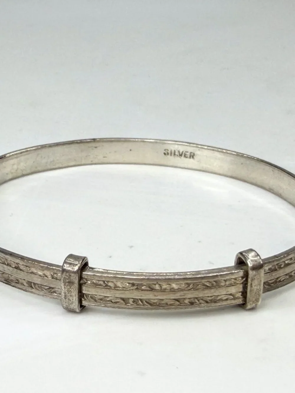 Vintage British Silver Adjustable Engraved Bangle Bracelets Pair 12.7g JR1943